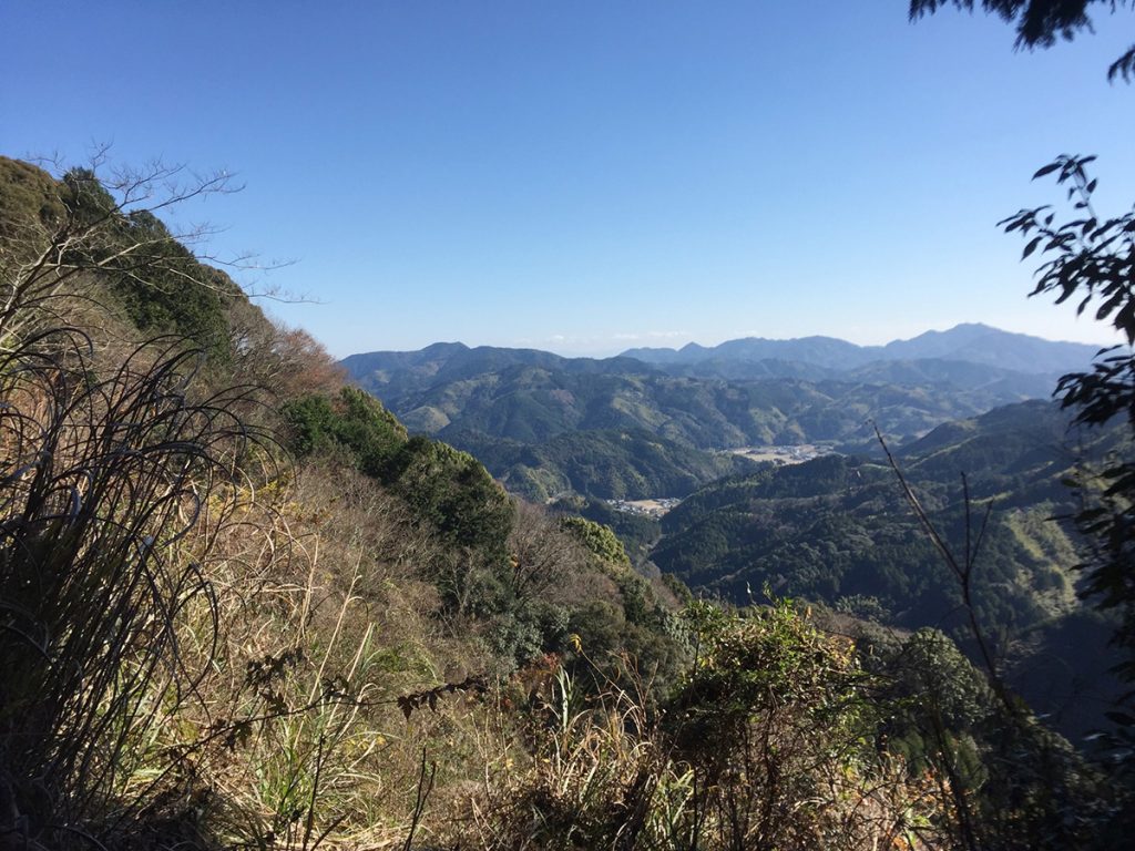 石谷山ハイキングコース 藤枝方面が見える